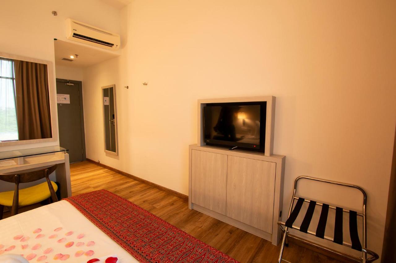 Az Hotel & Serviced Apartments Лабуан Номер фото